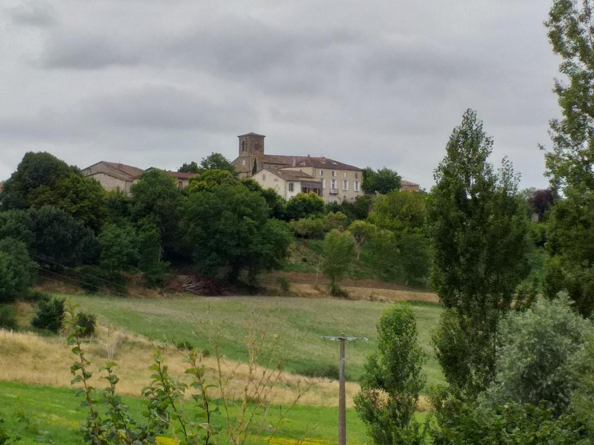 Gasthof Bellevue 3 Rue Du Bourg A Montastruc 47380 Entree Independante Montastruc (Hautes-Pyrenees)