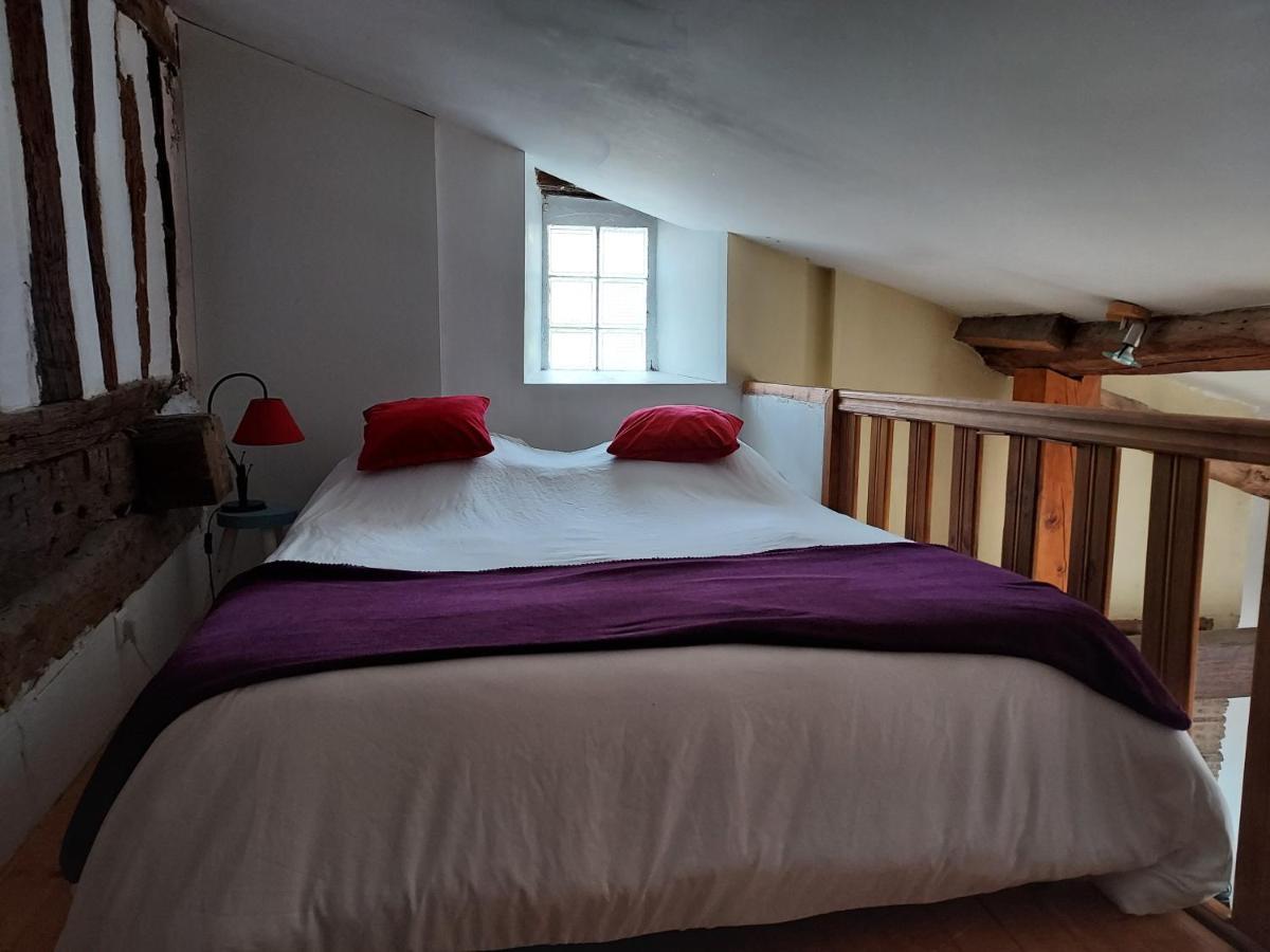 Guest house Bellevue 3 Rue Du Bourg A Montastruc 47380 Entree Independante